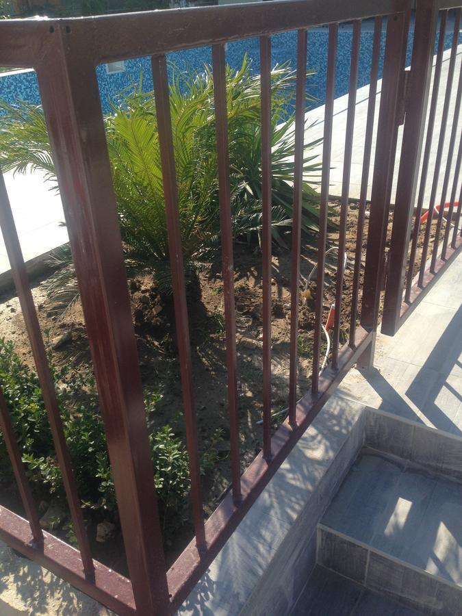 Chill Out Beach Apartments Trogir Exteriör bild