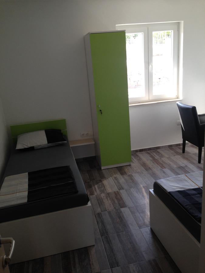 Chill Out Beach Apartments Trogir Exteriör bild